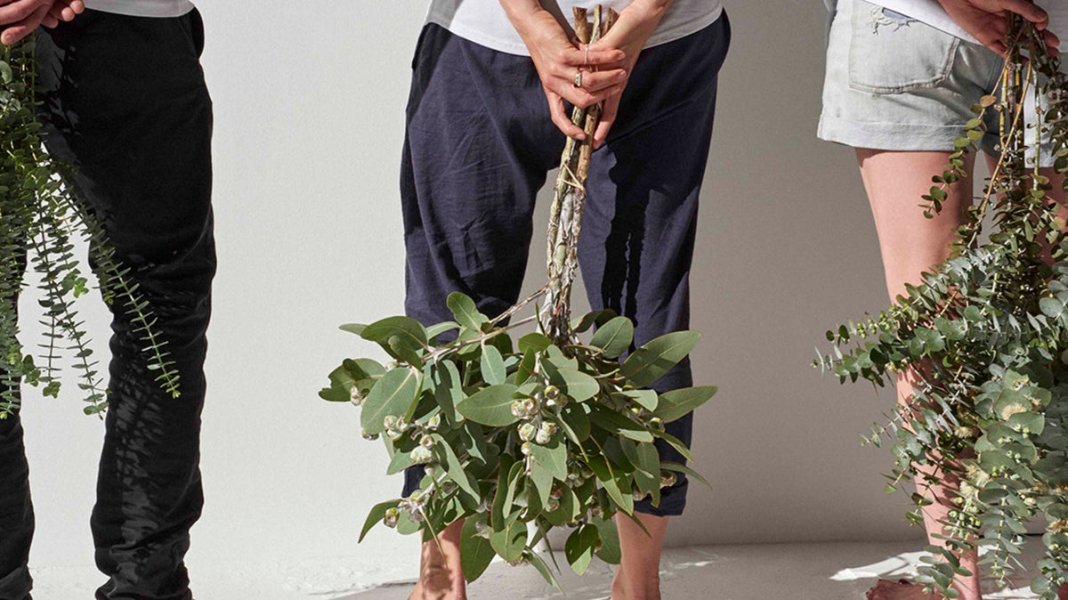 How to keep your washing machine and clothes smelling fresh.